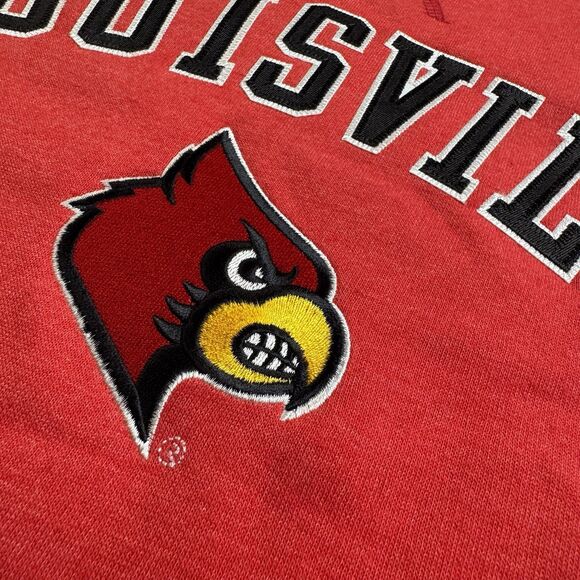 Louisville Cardinals Crewneck Sweatshirt Men’s XXL Red Spellout Logo Captivating - Picture 3 of 10